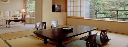 איזונוקוני Izunagaoka Onsen Futaba מראה חיצוני תמונה